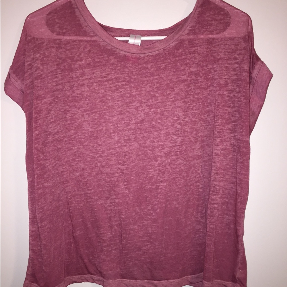 No boundaries short sleeve top